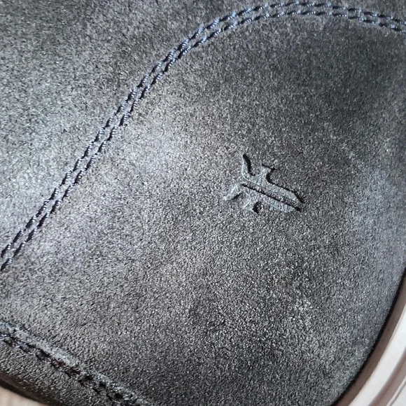 FRYE Connor Chukka silky Suede bluestone Men's Shoes